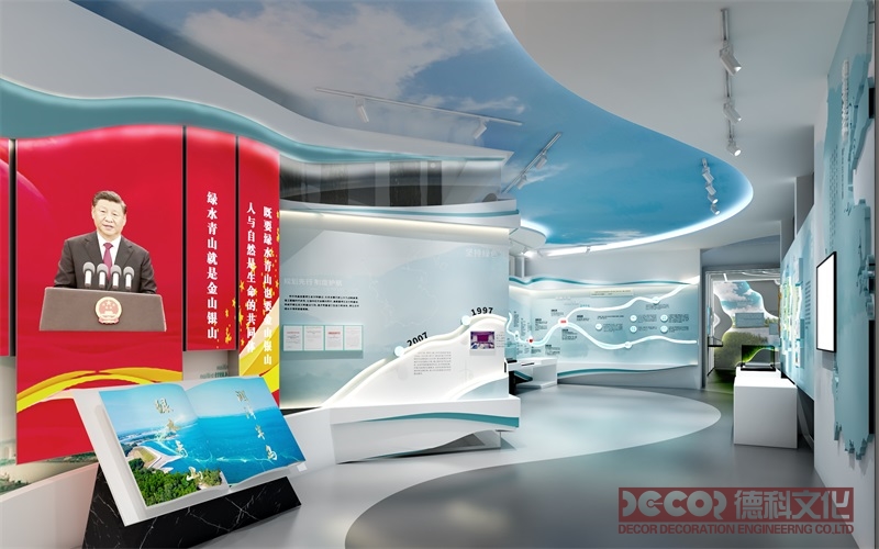 藝術(shù)展廳裝修設(shè)計中，如何考慮展覽的季節(jié)性和主題性