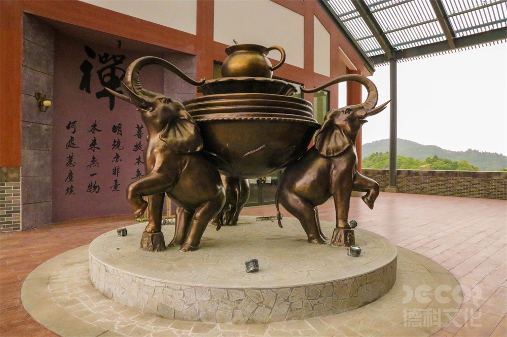 在廣州展館裝修中如何合理安排展示品的展示方式和位置？