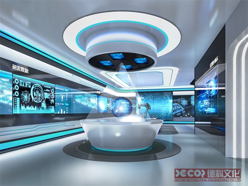 如何在科技展館裝修中提供全程導(dǎo)航和定位服務(wù)，方便觀眾參觀和探索？