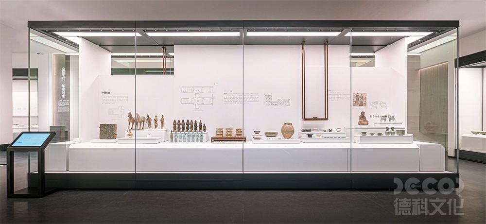 博物館展館設計中的文物應如何保護和展示？