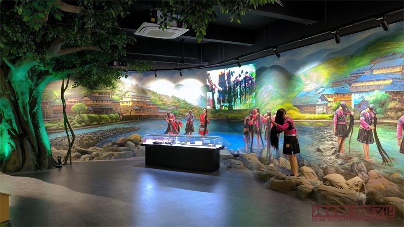 VR展館設(shè)計中如何結(jié)合虛擬現(xiàn)實和增強(qiáng)現(xiàn)實技術(shù)？