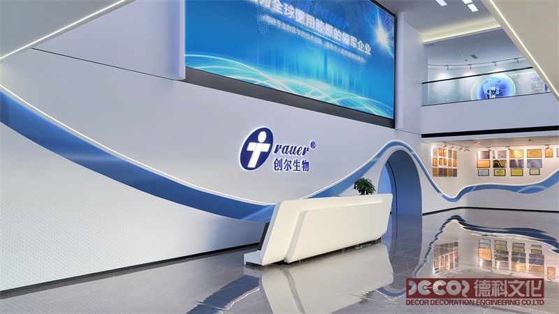 如何通過(guò)展覽廳設(shè)計(jì)傳達(dá)品牌故事？